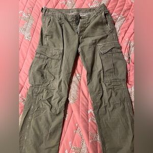 American Eagle 100% cotton women’s distressed cargo pants make an offer